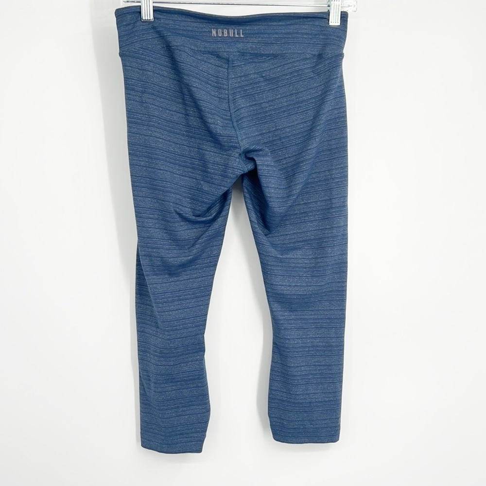NOBULL Blue Space Dyed Capri Leggings size Medium - Picture 2 of 8